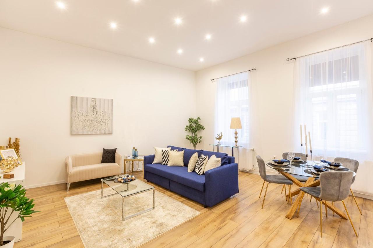 Stylish Luxury Apartment By Anna Budapest Eksteriør bilde