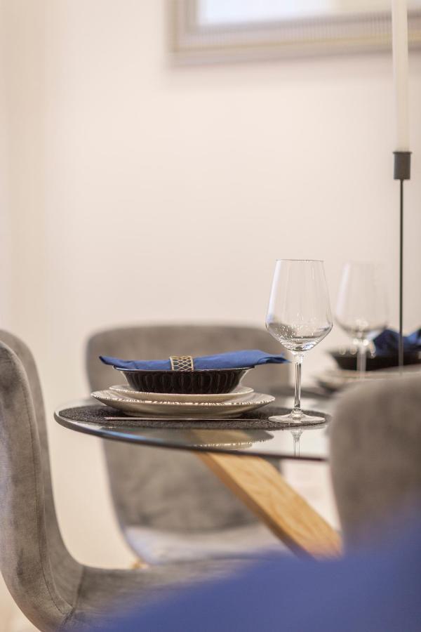 Stylish Luxury Apartment By Anna Budapest Eksteriør bilde