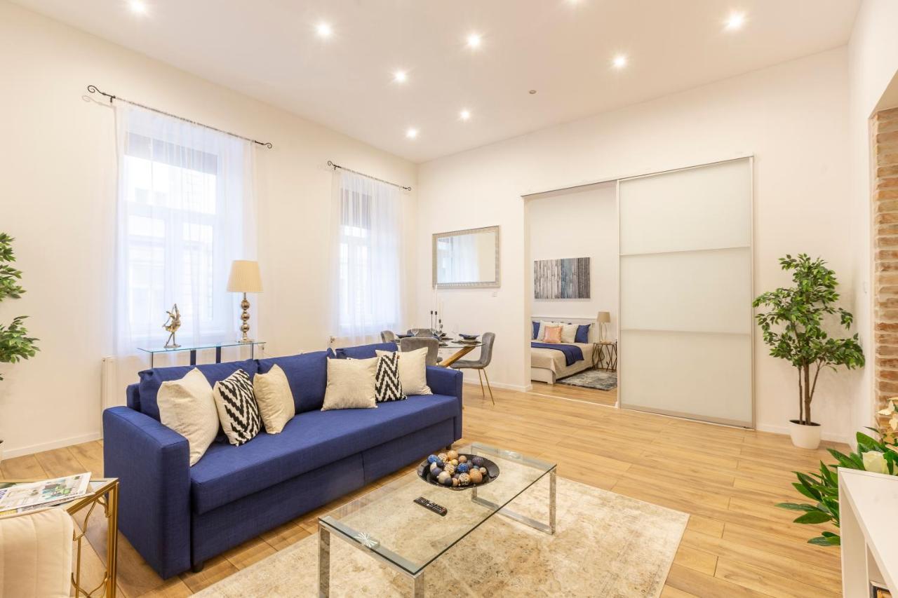 Stylish Luxury Apartment By Anna Budapest Eksteriør bilde